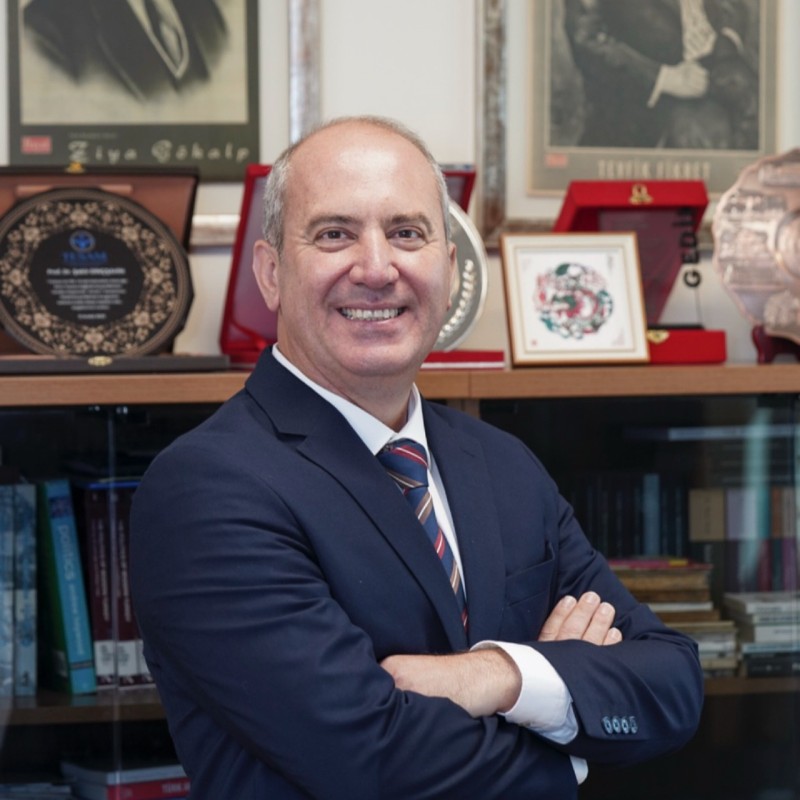 Prof. Dr. Şakir Dinçşahin